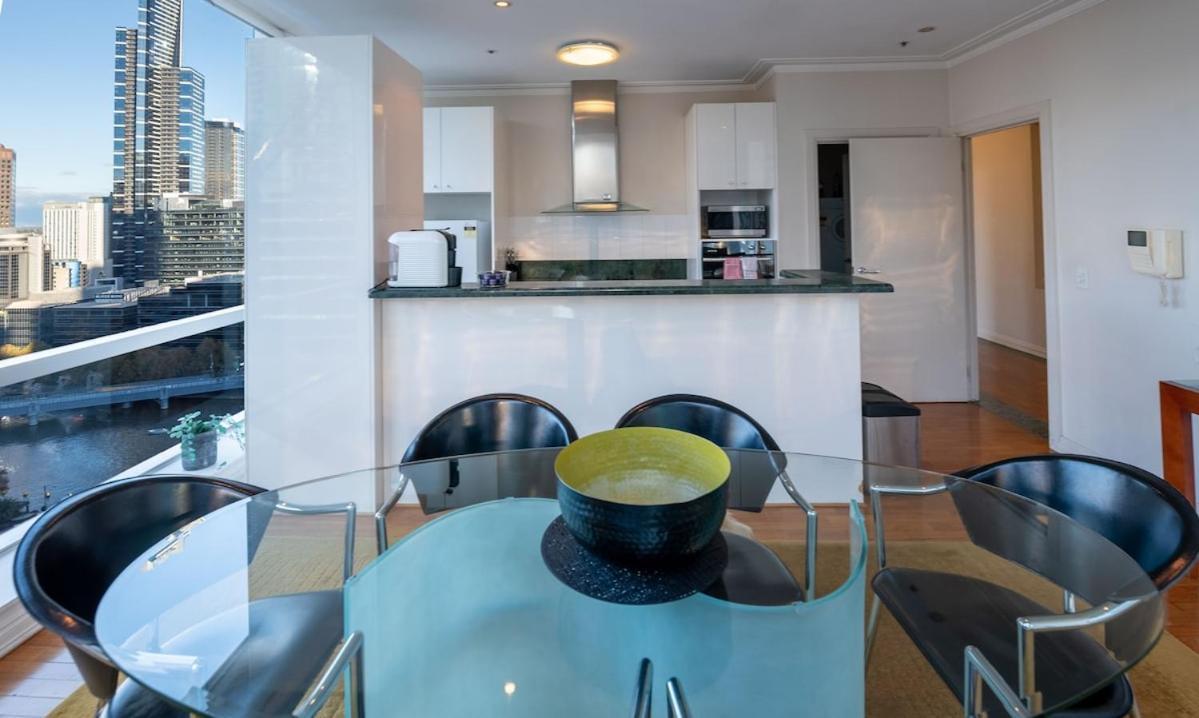 Penthouse 3 Bdrm Amazing Views Opposite Casino *
